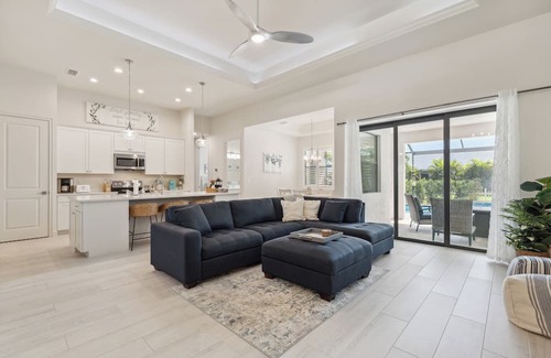 Pelican House | Casamego wants to know; Who Needs a Hotel?