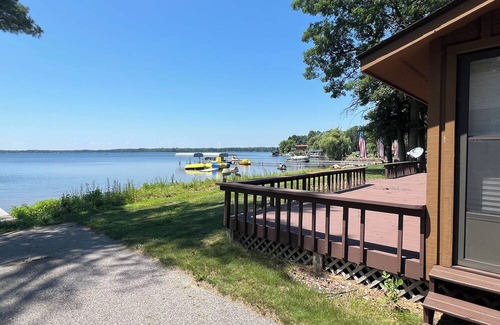 Sturgeon Lake Cabin | Charming 2-bedroom cabin in serene Sturgeon Lake with AC