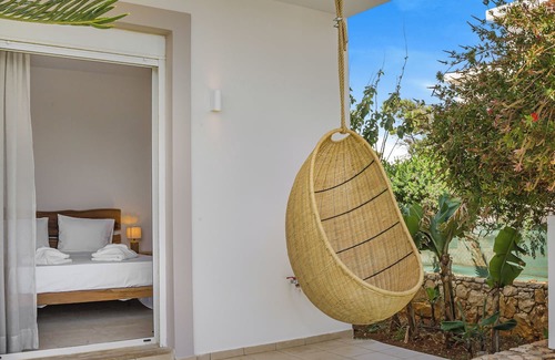 Sissi Villa | Villa Yiayia: Relaxing by the sea (Heated pool)
