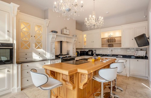 Beamish House | Osborne Villa - Four Bedroom House, Sleeps 8