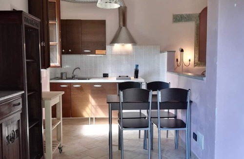 Mulazzo Apartment | Luminoso monolocale con giardino in Toscana