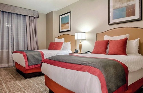 Old Town West Resort | Oxon Hill Getaway: 2 Bed/2 Bath Apt 34 chars