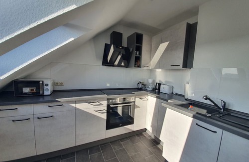 Outer Neustadt Apartment | 2.5 rooms: Quiet & exclusive