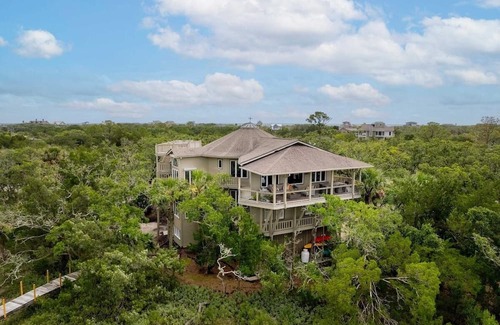 Jeremy Cay House | Edisto Premier- Stunning Ocean views + Lux Home