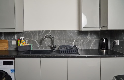 Northampton House | Snooze Luxe House Room 2