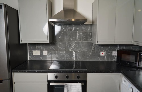 Northampton House | Snooze Luxe House Room 2