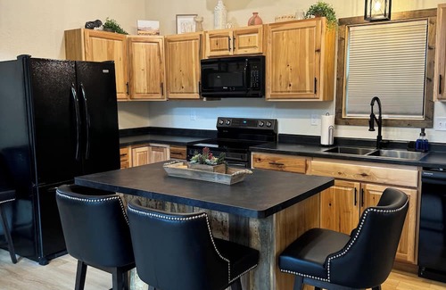 Keystone House | Elkhorn Cabin