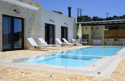 Kavvadades Villa | Lavish Corfu Villa | Villa Elysian View | 1 Bedroom | Spacious Furnished Terrace with Shaded Outdoor Dining Area | Private Garden, Pool and Hot Tub | Prime Location | Arillas, Mega Lithari