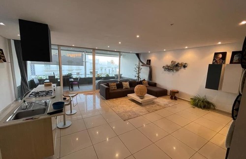 Tamariss Apartment | Lovely apartment with sea view, pool and garden