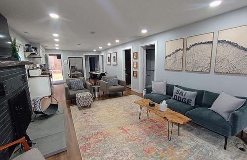 Gaines Cottage | Lotus Point Riverside Retreat