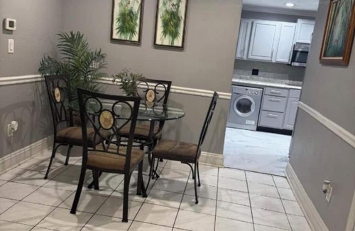 Margate Apartment | 1-bedroom apartment in welcoming Margate our charming private suite apartment