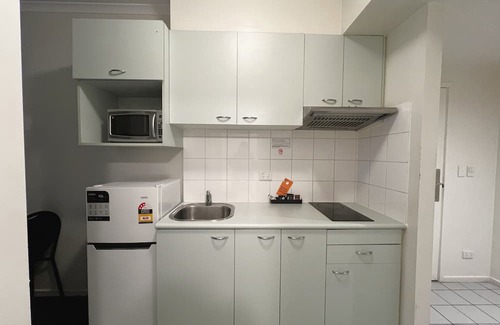 Melbourne Central Business District Apartment | Modern 2BR Apartment for 4 | Melbourne CBD