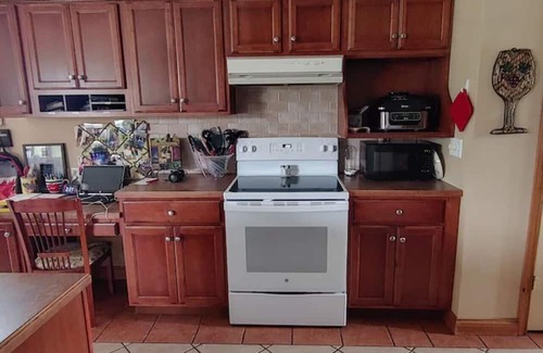 Greencastle House | Beautiful Four Bedroom Home Near DePauw Campus