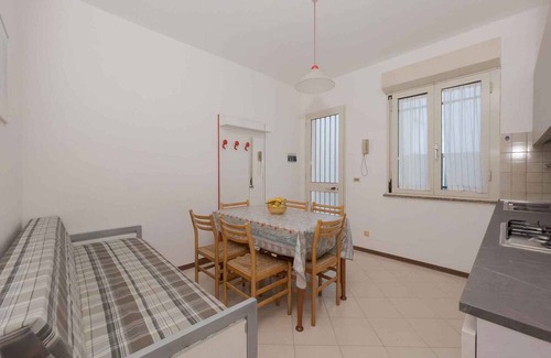 Lignano Sabbiadoro Apartment | Holiday apartment with balcony and air conditioning