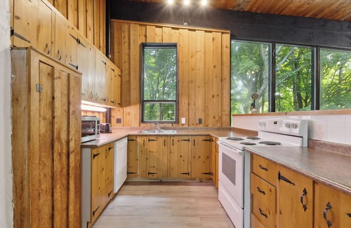The Blue Mountains Ski Chalet | Birch View Chalets