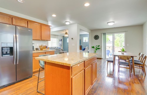 Sedro-Woolley House | Walk to Trails & Golf: Sedro-Woolley Retreat!