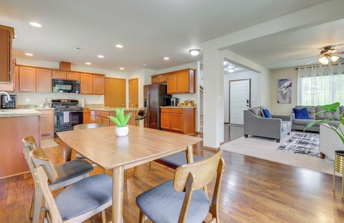 Sedro-Woolley House | Walk to Trails & Golf: Sedro-Woolley Retreat!