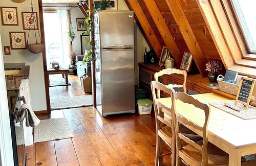 Thompson Ridge Ski Chalet | Cozy chalet at Goat Sanctuary with water views