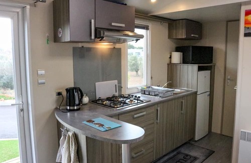 Benidorm Ski Chalet | Cozy 2-bedroom private chalet with all amenities close to charming Benidorm.