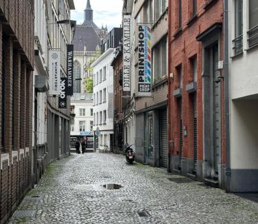 Historisch centrum House | Place to stay in Antwerp City