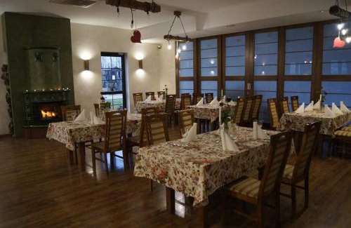 Grabiny-Zameczek Hotel | Pawlakowa Zagroda