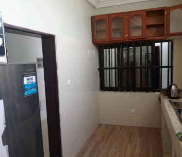 Abomey-Calavi Apartment | APPARTEMENT 1-A ZOPAH 2min EREVAN CALAVI