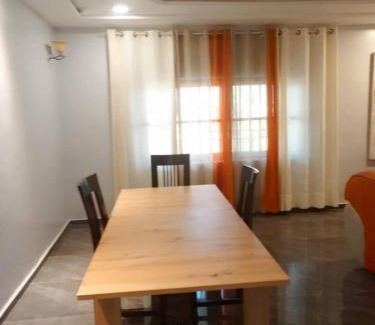 Abomey-Calavi Apartment | APPARTEMENT 1-A ZOPAH 2min EREVAN CALAVI