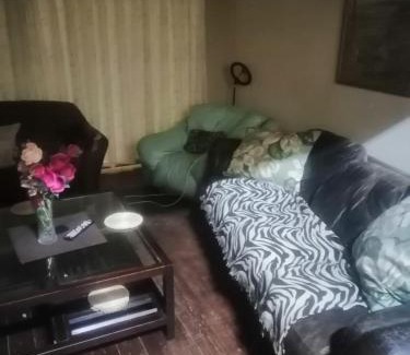 Benoni House | Lodge Lalala