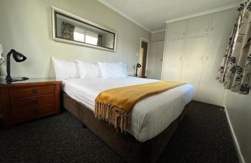 Twizel Hotel | Lakeside by Ruataniwha