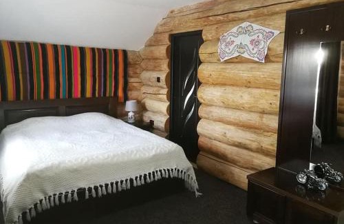 Dobrovat House | Pensiunea Rădăcina