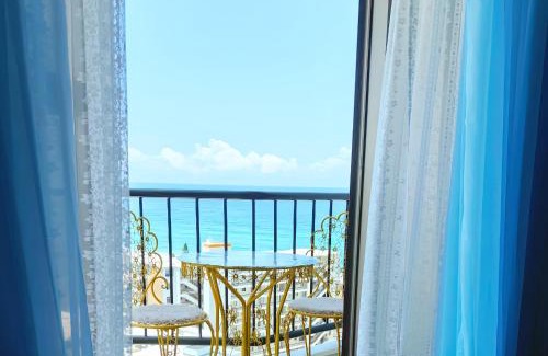 Surfers Paradise Apartment | Stunning Ocean View High Quality Central Get to Everything