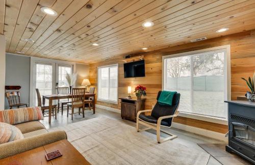 Rock Creek House | Charming Happy Valley Home 13 Mi to Portland!