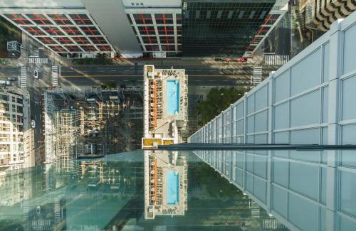 Fort York Hotel | The Heart of Downtown