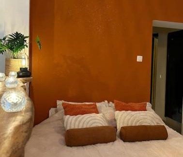 Charleroi Apartment | Spa détente pour une nuit unique