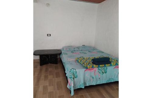 Jardin House | Habitación para pareja con baño compartido