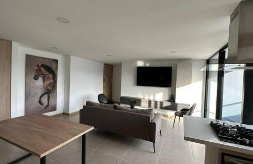 Buenos Aires Apartment | Moderno Apartamento en Poblado,Vista a la cuidad