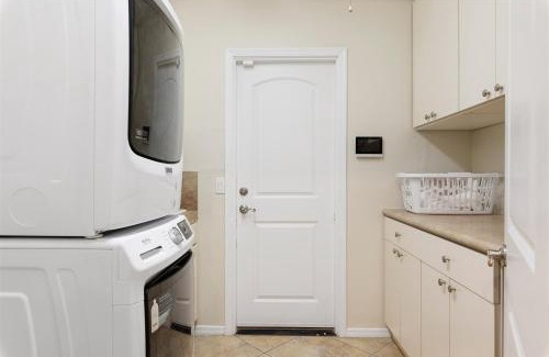 Dobson Ranch Villa | H2O Sanctuary / Spa, Htd Pool, Lake, Kayaks & View