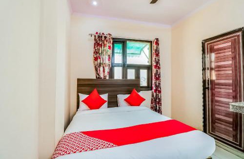 Delhi Hotel | OYO Vision Rooms Near Gtb Nagar Metro Station