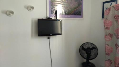 Pajucara Apartment | NA BEIRA MAR DE PAJUCARA- EDIF NEO- APARTAMENTO QUARTO E SALA - POSSUI VARANDA- VISTA LATERAL DO MAR -RUA JULIO PLECH FILHO 60 ESQUINA COM AVENIDA DOUTOR ANTONIO GOUVEIA - CONSUMO ELETRICO É PAGO No CKECK-OUT 1KWH É 1,35 REIAS- TEM TELA DE PROTEÇÃO