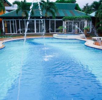 Puerto Galera Hotel | La Solana Suites and Resorts by Cocotel