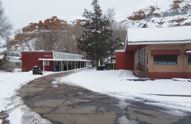60's Motel in the Wasatch Mountains near Park City, Wanship, Coalville, Henefer