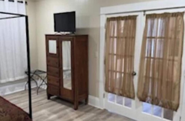 Charming 4-bedroom house in Marksville with AC, WiFi.