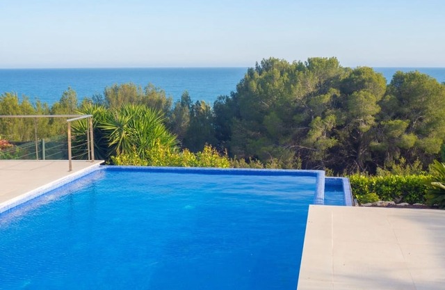 Morrigan - Xeckin Holidays