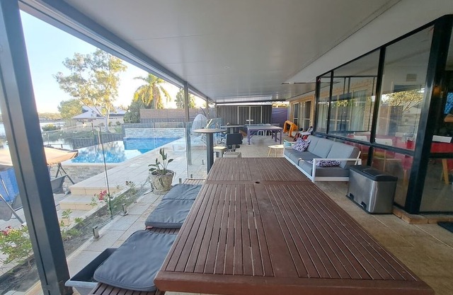 Paradise on the Lake - King Room