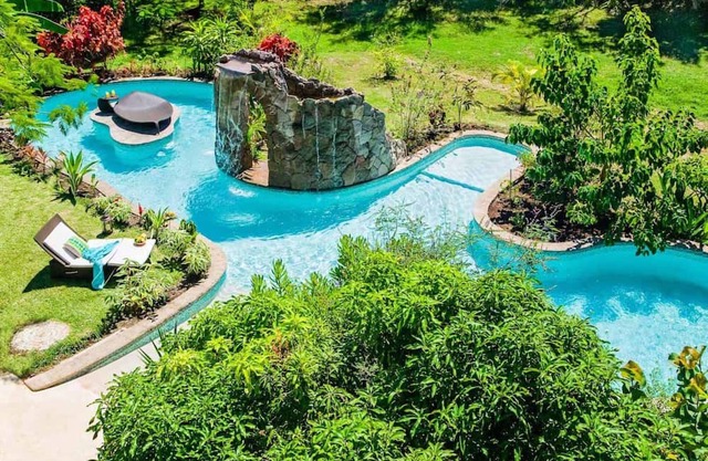 Amazing Villa with 5 Bedrooms