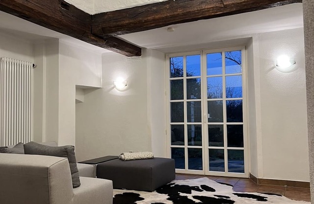 Altes Bauernhaus in Denkmalgeschützter Hofanlage