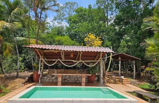 "Villa Pochote" 3B and pool for a relaxing getaway.