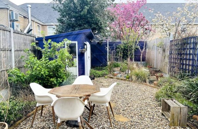 Heart Of Leigh On Sea Ground Floor Flat W/ Garden