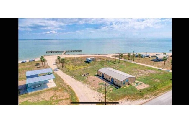 Sunset Haven: Your Seaside Escape