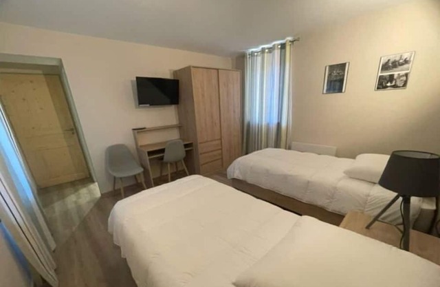 Location Chambre Double. Idéal Famille, Couple, ou Personne Seule